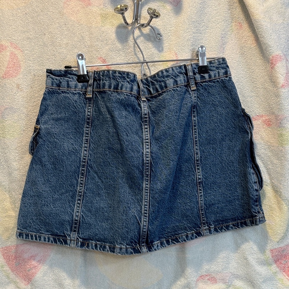 Zara Dark Blue Denim Mini Skirt with Cargo Pockets - Picture 3 of 5